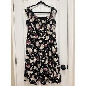 Torrid Sz 1 14/16 Black White Roses Romantic Portrait Collar Scuba Dress